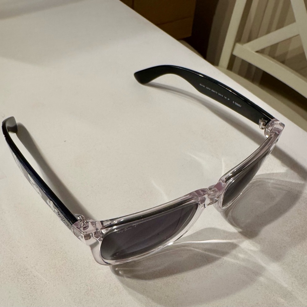 Stylish Clear and Black Sunglasses